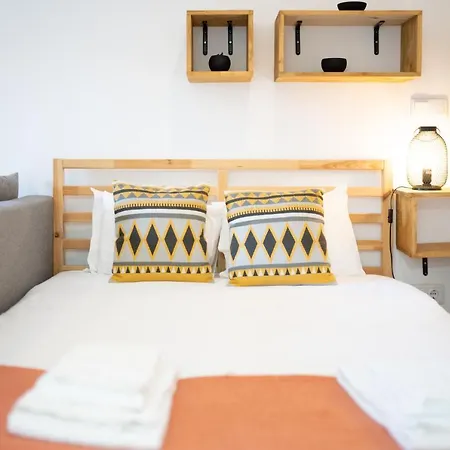 Hill House - No. 599b